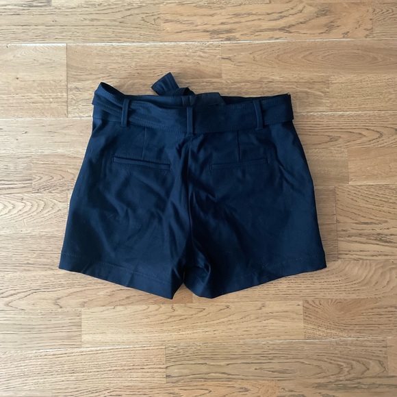 Ann Taylor black high waisted tie shorts - Picture 4 of 4